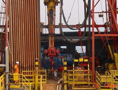Drilling Operations in Hengam Gas Field